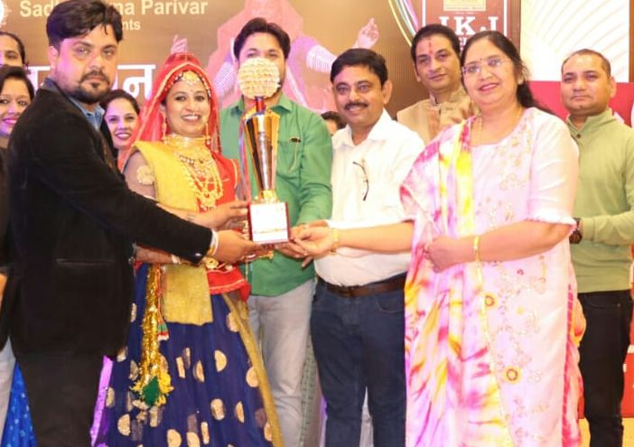 राजस्थान घूमर क्वीन सीजन-3 की विजेता रही सीमा सेठी